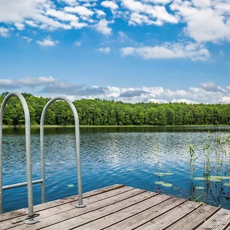 Dom wakacyjny By Kl Pnicko With Pier *